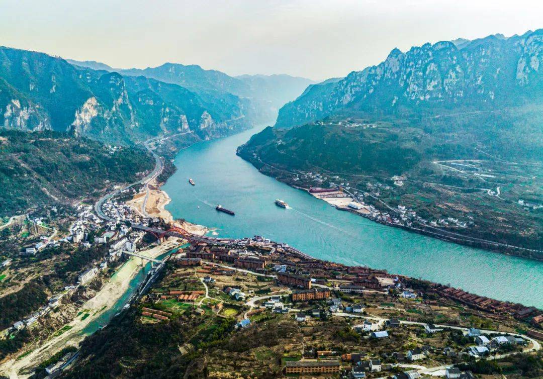 湖北智领未来，前沿科技产品惊艳亮相