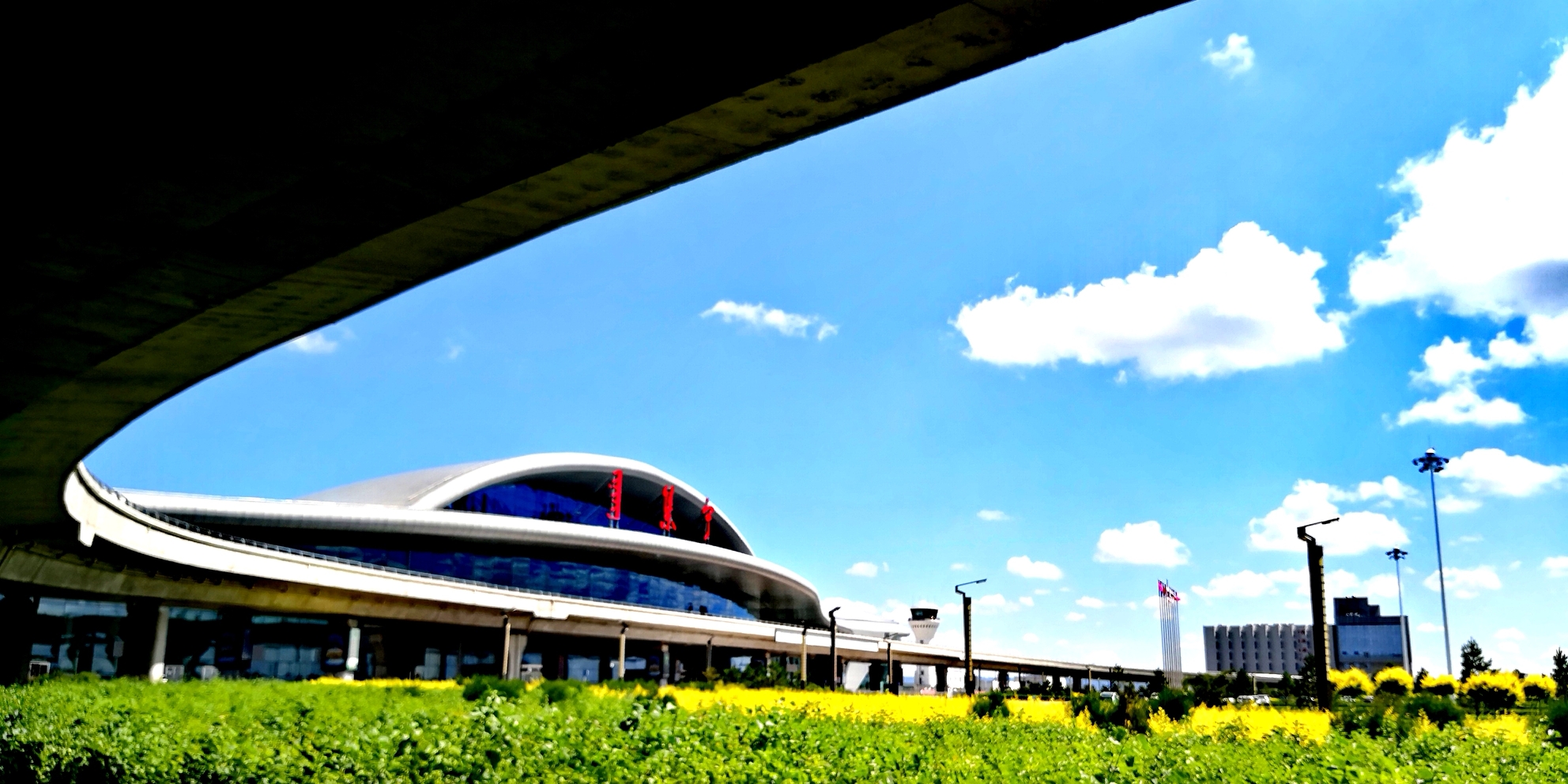 乌兰察布盛会，嘉宾与观众共襄盛举